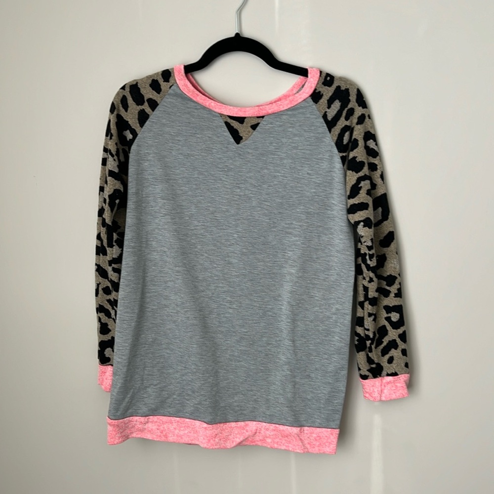 Casual Relaxed Fit Top Size Small